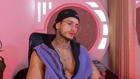 alan online show from October 25, 2025, 10:12 am