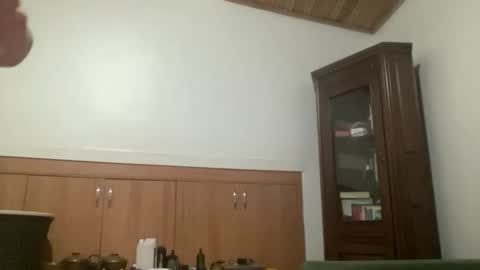 alarasissy online show from October 16, 2025, 5:58 pm