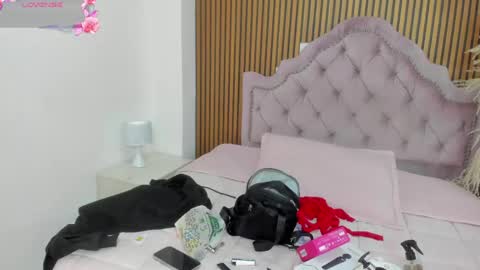 Snapshot of alaskaflowers_ chatting on May 29, 2026, 6:44 am Alaska online show from May 29, 2026, 6:44 am