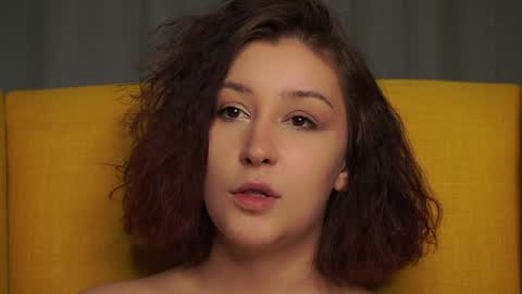 Snapshot of albertaellen chatting on January 17, 2025, 8:00 pm Hi all. My name is Stela and this is my first day here online show from January 17, 2025, 8:00 pm
