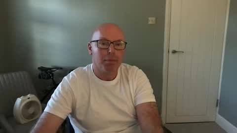 Snapshot of alc300170 chatting on September 22, 2025, 6:59 am alc300170 online show from September 22, 2025, 6:59 am