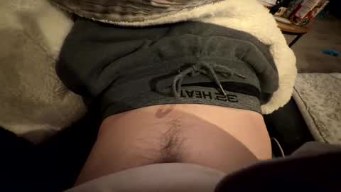 Snapshot of alchy227379 chatting on February 27, 2026, 11:43 am alchy227379 online show from February 27, 2026, 11:43 am