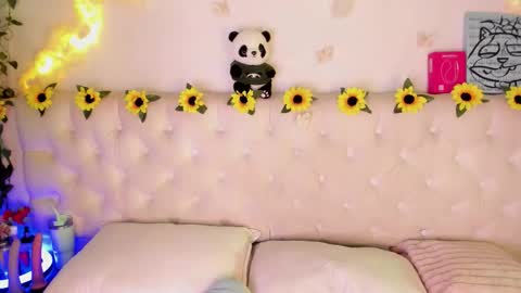 ale_aurarashi online show from February 24, 2026, 1:25 am