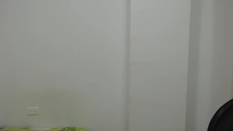 Snapshot of aleex_miller chatting on September 21, 2025, 7:21 am aleex_miller online show from September 21, 2025, 7:21 am