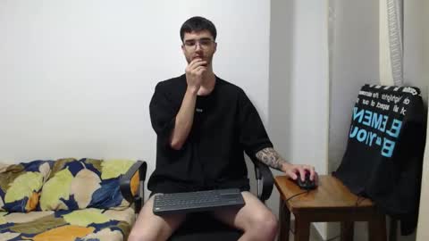 Snapshot of aleex_miller chatting on October 16, 2025, 2:12 am aleex_miller online show from October 16, 2025, 2:12 am