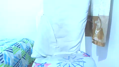 Snapshot of alehott chatting on September 17, 2025, 11:50 pm AleHot online show from September 17, 2025, 11:50 pm