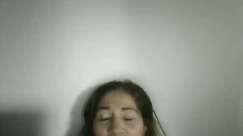 Snapshot of aleja_guz chatting on October 2, 2025, 8:16 pm aleja_guz online show from October 2, 2025, 8:16 pm