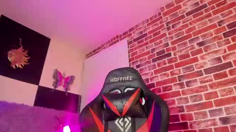 Snapshot of aleja_hill chatting on July 18, 2026, 11:03 am Aleja Hill online show from July 18, 2026, 11:03 am