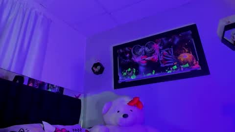 Alejandra online show from March 12, 2026, 10:43 am