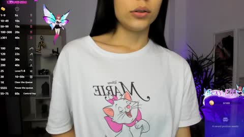 Alejandra online show from December 2, 2024, 11:12 am
