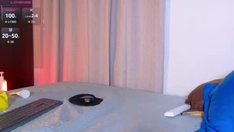 alejandra_dunn1 online show from February 25, 2026, 10:08 pm