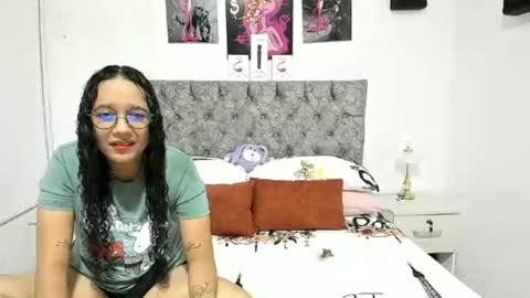 Snapshot of alejandra_evanss chatting on June 27, 2026, 11:32 pm alejandra_evanss online show from June 27, 2026, 11:32 pm