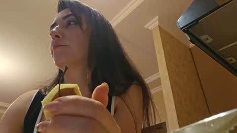 alejandradelaney online show from December 6, 2024, 3:44 pm