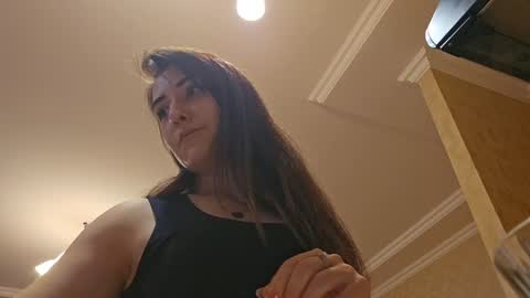 alejandradelaney online show from December 22, 2024, 3:33 pm