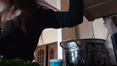 alejandradelaney online show from January 25, 2025, 12:16 pm