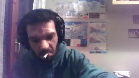 Snapshot of alejandrodiezcortes chatting on January 20, 2025, 12:04 am catch33 online show from January 20, 2025, 12:04 am
