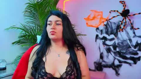 aleja online show from October 15, 2025, 3:39 am