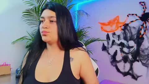 aleja online show from October 19, 2025, 3:29 am