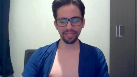 alejo_shy online show from January 3, 2025, 4:00 am