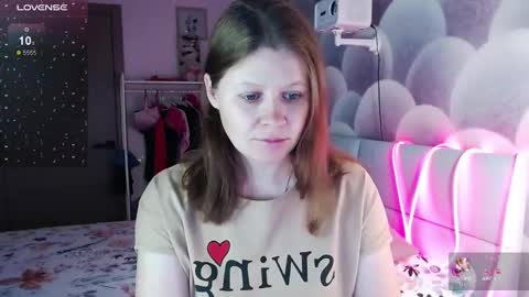 Snapshot of alekasamui chatting on October 16, 2025, 1:39 am Aleksa online show from October 16, 2025, 1:39 am