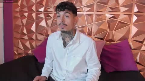 aleking13 online show from October 7, 2025, 12:24 pm