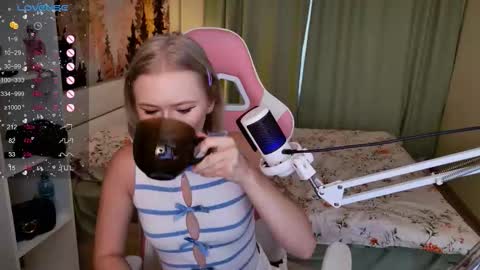 Snapshot of aleksalore chatting on September 20, 2025, 3:51 am Lexi online show from September 20, 2025, 3:51 am