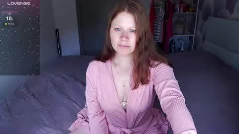 Snapshot of aleksasamui chatting on June 10, 2026, 8:35 am Aleksa online show from June 10, 2026, 8:35 am