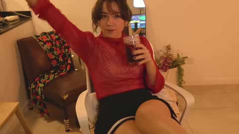 Snapshot of alemaniababe chatting on December 29, 2024, 2:27 am Ale online show from December 29, 2024, 2:27 am