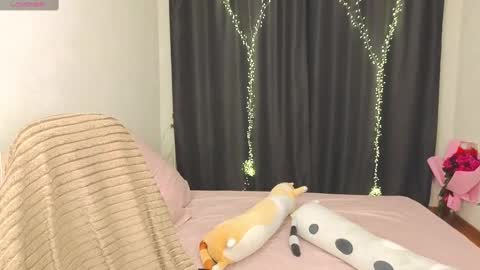 Alena online show from February 27, 2025, 2:43 pm