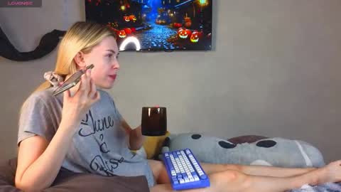 Snapshot of alena_hot_sex chatting on November 1, 2025, 1:13 pm Alena online show from November 1, 2025, 1:13 pm