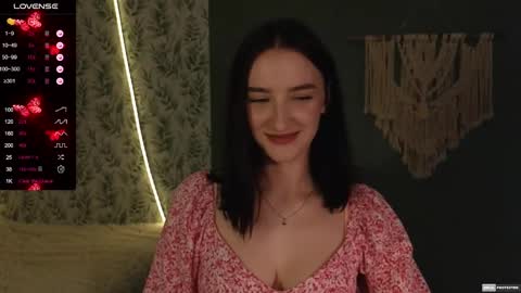 Snapshot of alena_navi chatting on January 27, 2025, 9:55 pm Alena online show from January 27, 2025, 9:55 pm