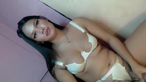 Snapshot of alena_sanggre69 chatting on January 10, 2025, 7:32 pm Kimmygirl online show from January 10, 2025, 7:32 pm