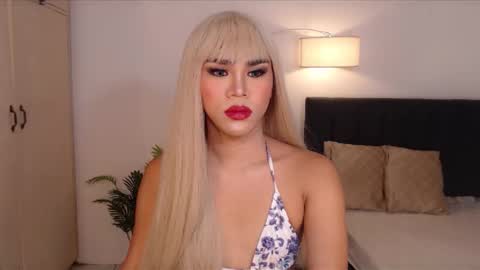 alenajones online show from December 2, 2024, 10:12 pm