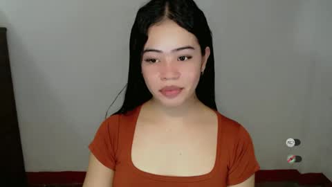 Snapshot of alesha_vibe_me chatting on February 11, 2025, 8:37 am alesha_vibe_me online show from February 11, 2025, 8:37 am