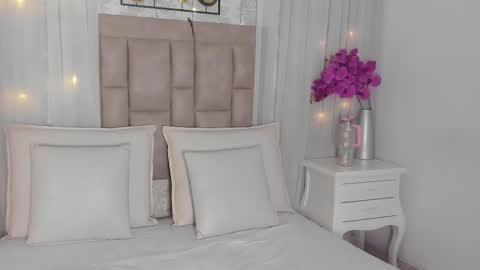 Snapshot of aleska_romanov chatting on September 13, 2025, 11:43 am ALESKA online show from September 13, 2025, 11:43 am