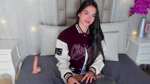 Snapshot of aleska_romanov chatting on September 20, 2025, 11:44 am ALESKA online show from September 20, 2025, 11:44 am