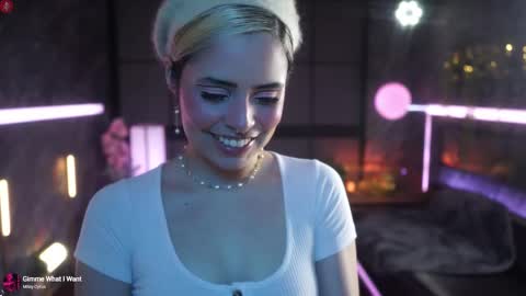 Snapshot of alessa_goreng chatting on October 11, 2025, 8:02 am Alessa Goreng online show from October 11, 2025, 8:02 am