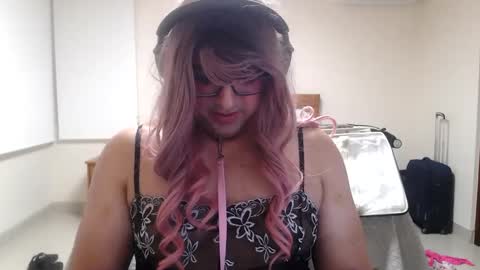 Snapshot of alessalindo840 chatting on January 13, 2025, 7:32 am AlessaBabyGirl840 online show from January 13, 2025, 7:32 am