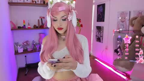 Snapshot of alessandra_thedoll chatting on February 23, 2025, 7:07 pm Alessa online show from February 23, 2025, 7:07 pm