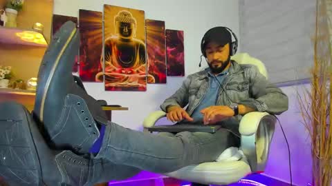 Snapshot of alessandro__wye chatting on January 25, 2025, 4:45 am ALESSANDRO WYE online show from January 25, 2025, 4:45 am