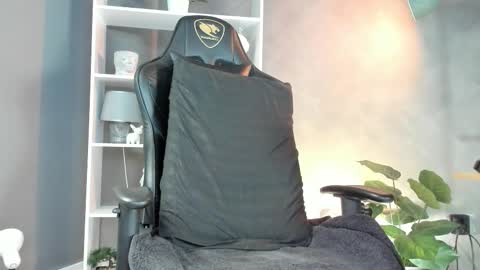 Snapshot of alessandro_duty chatting on September 27, 2025, 3:44 am Alessandro INDEPENDENT MODEL online show from September 27, 2025, 3:44 am