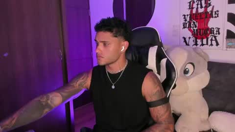 Alessandro Vanni online show from July 28, 2026, 2:40 am