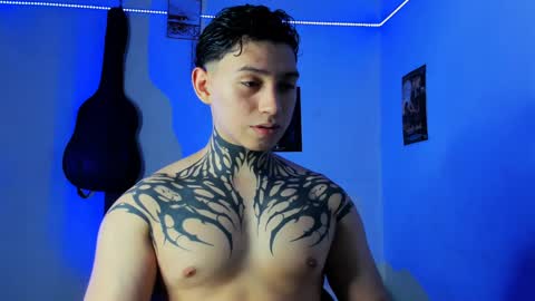 Snapshot of alessandro_wolf chatting on January 12, 2025, 11:58 pm Alessandro online show from January 12, 2025, 11:58 pm