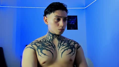 Snapshot of alessandro_wolf chatting on February 3, 2025, 12:25 am Alessandro online show from February 3, 2025, 12:25 am