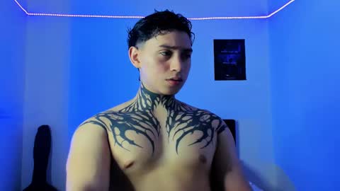 Snapshot of alessandro_wolf chatting on February 21, 2025, 12:27 am Alessandro online show from February 21, 2025, 12:27 am