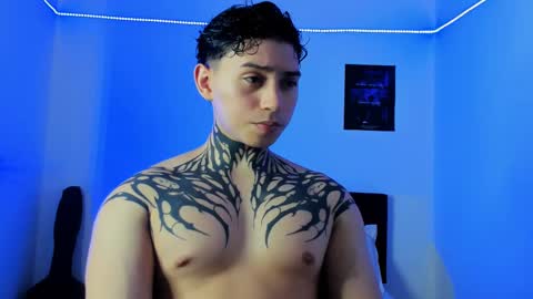 Snapshot of alessandro_wolf chatting on February 23, 2025, 1:02 am Alessandro online show from February 23, 2025, 1:02 am