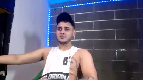 alessandro online show from July 19, 2026, 4:49 am