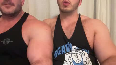 Alessandrobuilder online show from September 23, 2025, 8:01 pm