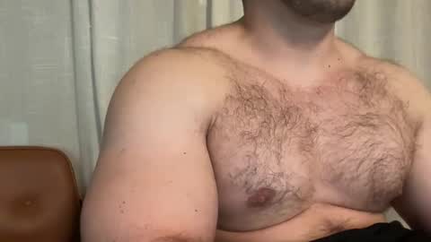 Alessandrobuilder online show from December 1, 2025, 11:54 pm