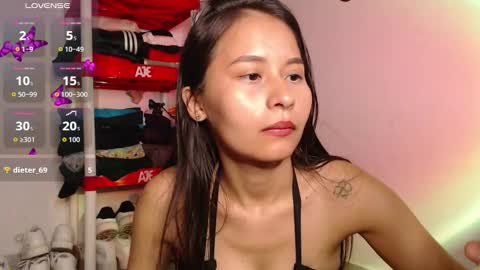 Snapshot of alessia_santorinni chatting on October 28, 2025, 12:14 am alessia_santorinni online show from October 28, 2025, 12:14 am
